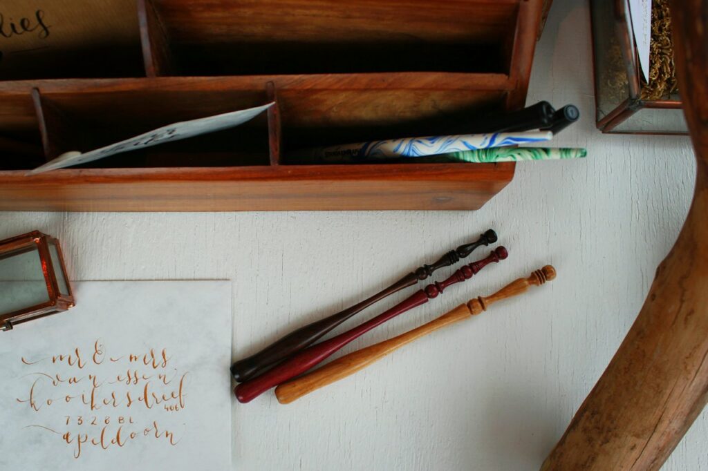 Organisateur de Bureau Minimaliste en Bois